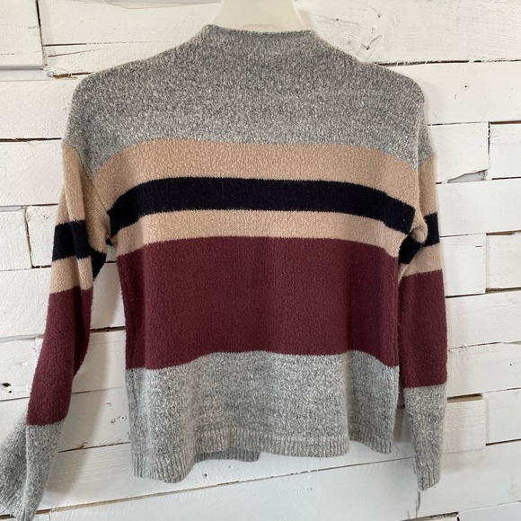 Item & Thread Striped Sweater. Size S - Picture 4 of 7